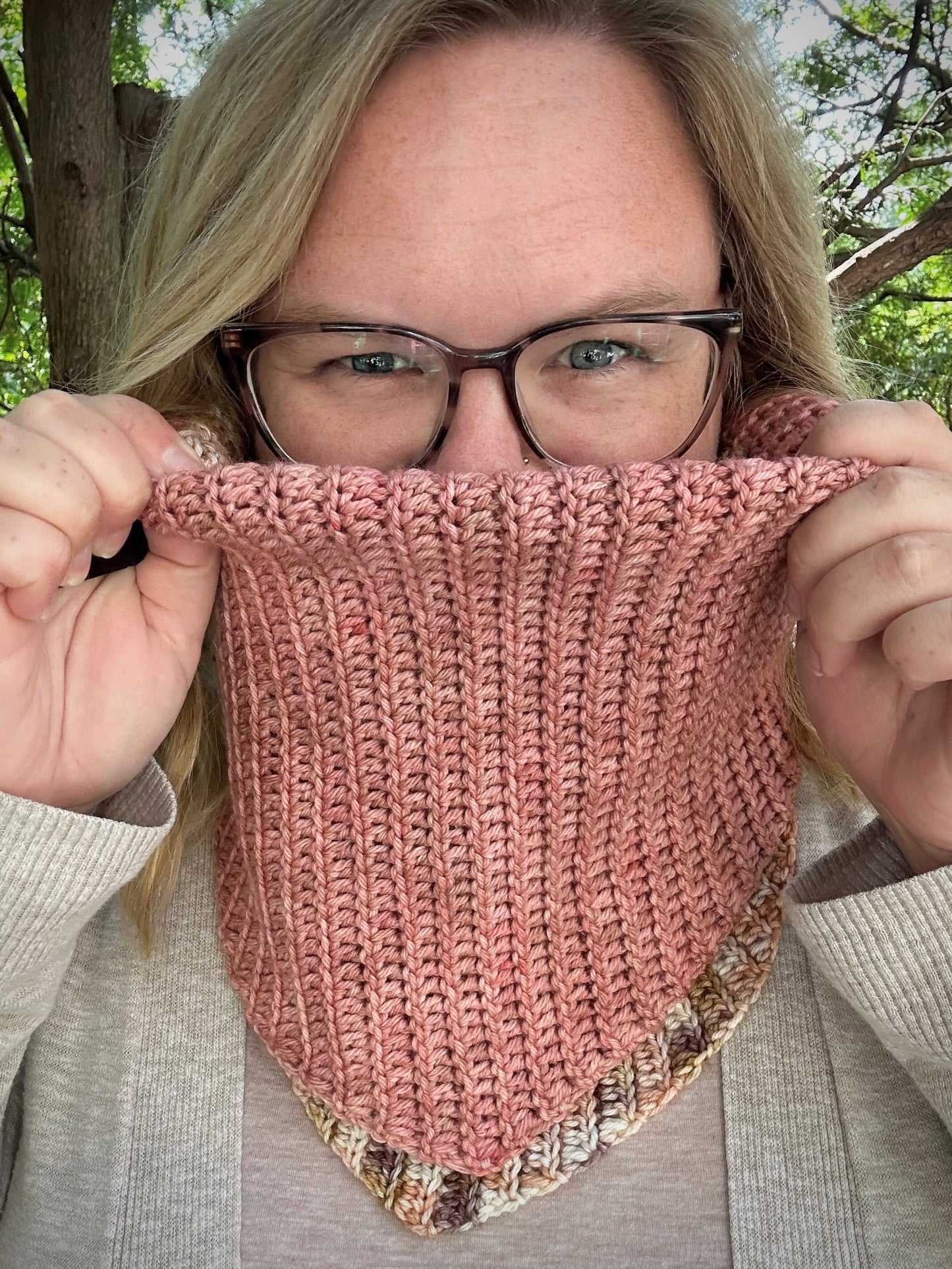 Flipside Bandana Cowl Kit (Yarn + Pattern)