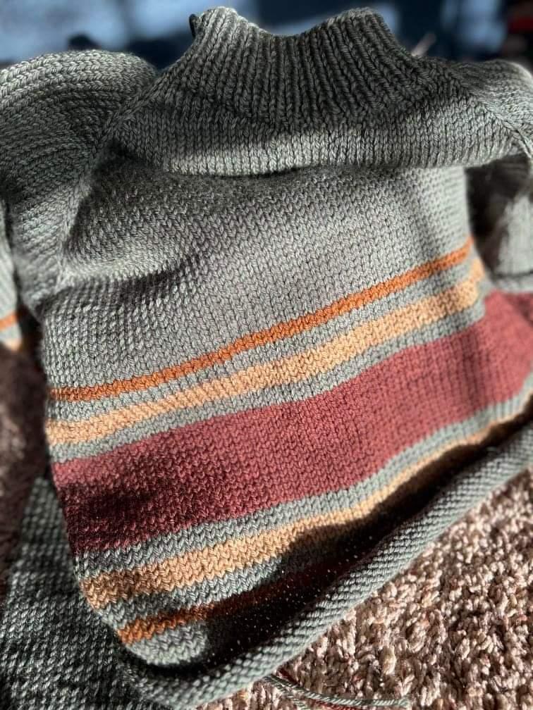 Professor Pullover Kit (Yarn + Pattern)
