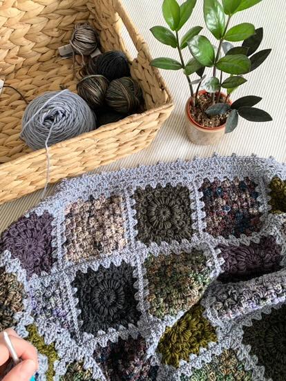 Ebony Granny Square Blanket (Yarn Only) - Crochet