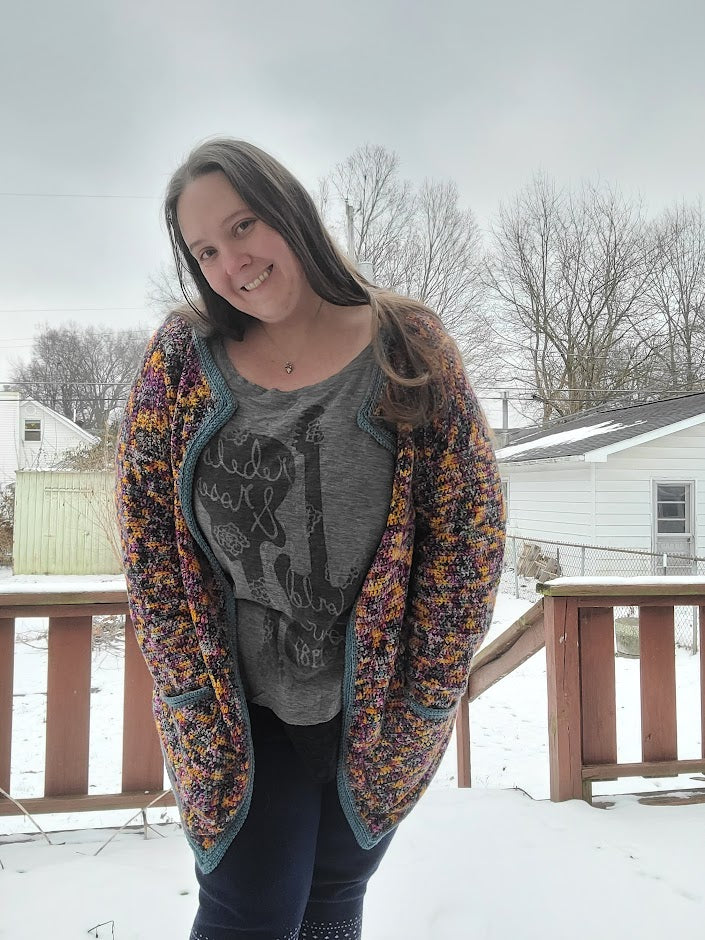 Keep it Simple Cardi Kit (Yarn + Pattern)