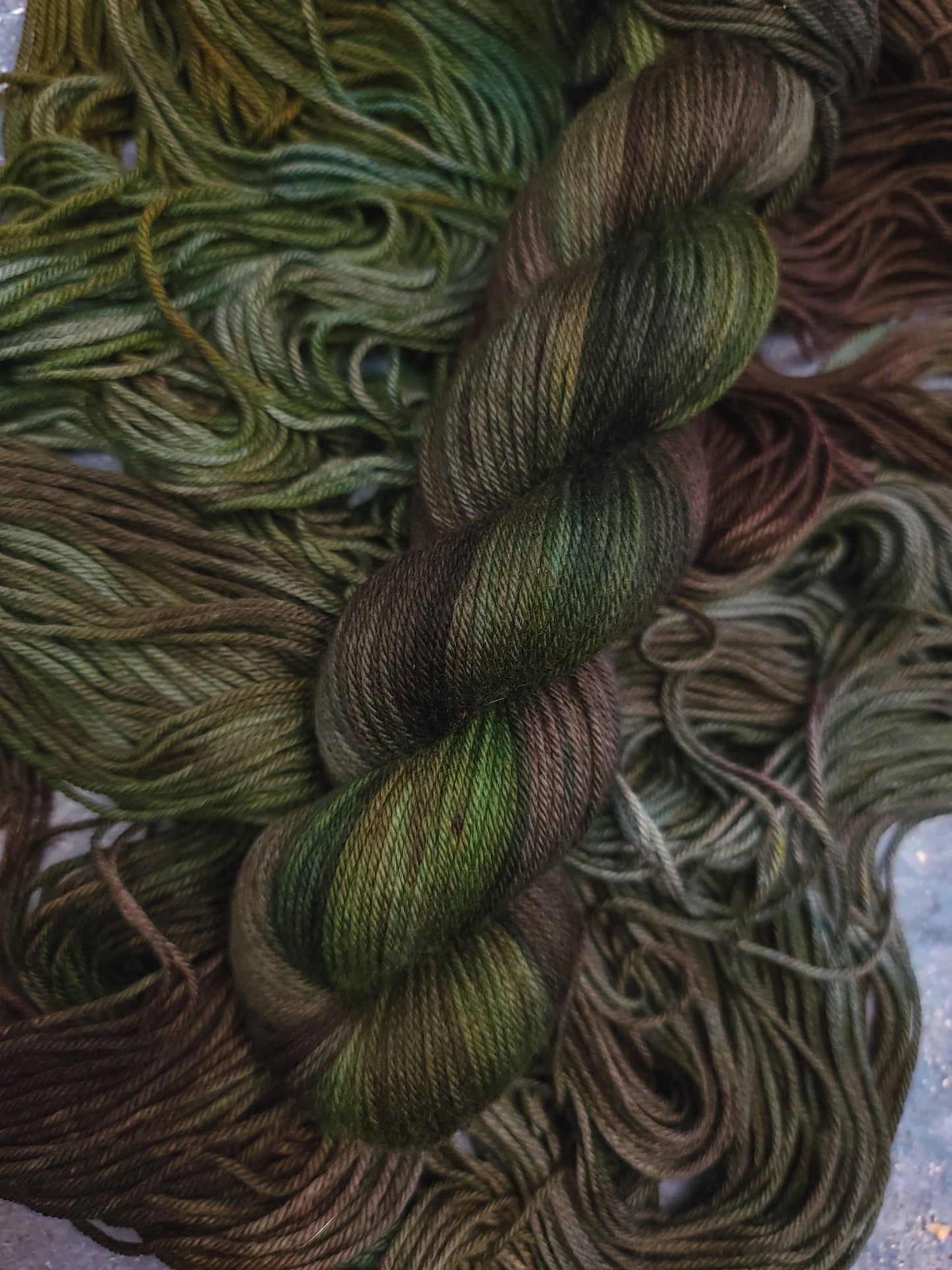 SWEATER QUANTITY - SPECIALTY COLOURWAYS