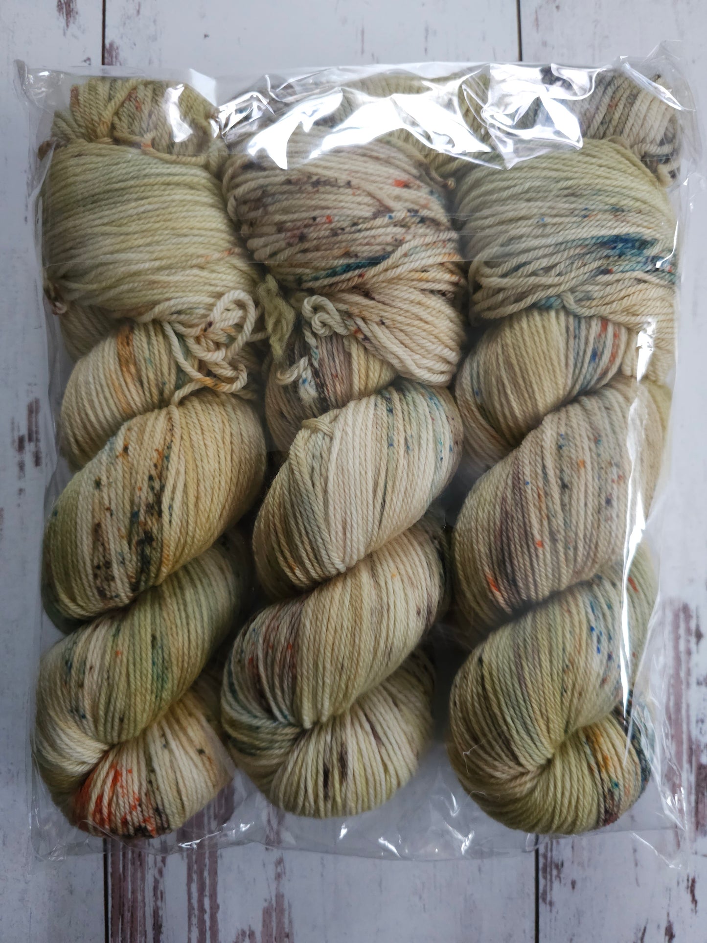 Flakes 115 (Fingering/Sport/DK - Abnormal Bases)