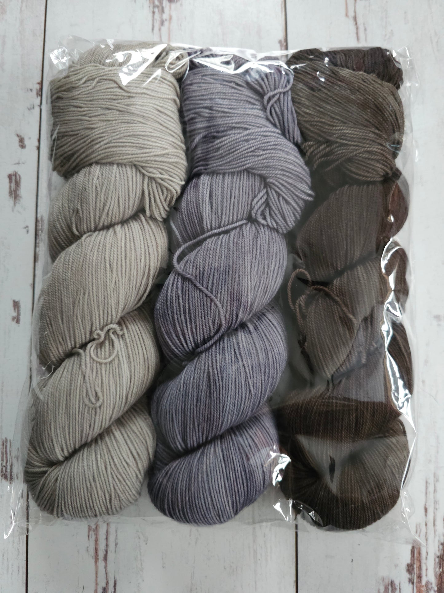 Flakes 115 (Fingering/Sport/DK - Abnormal Bases)