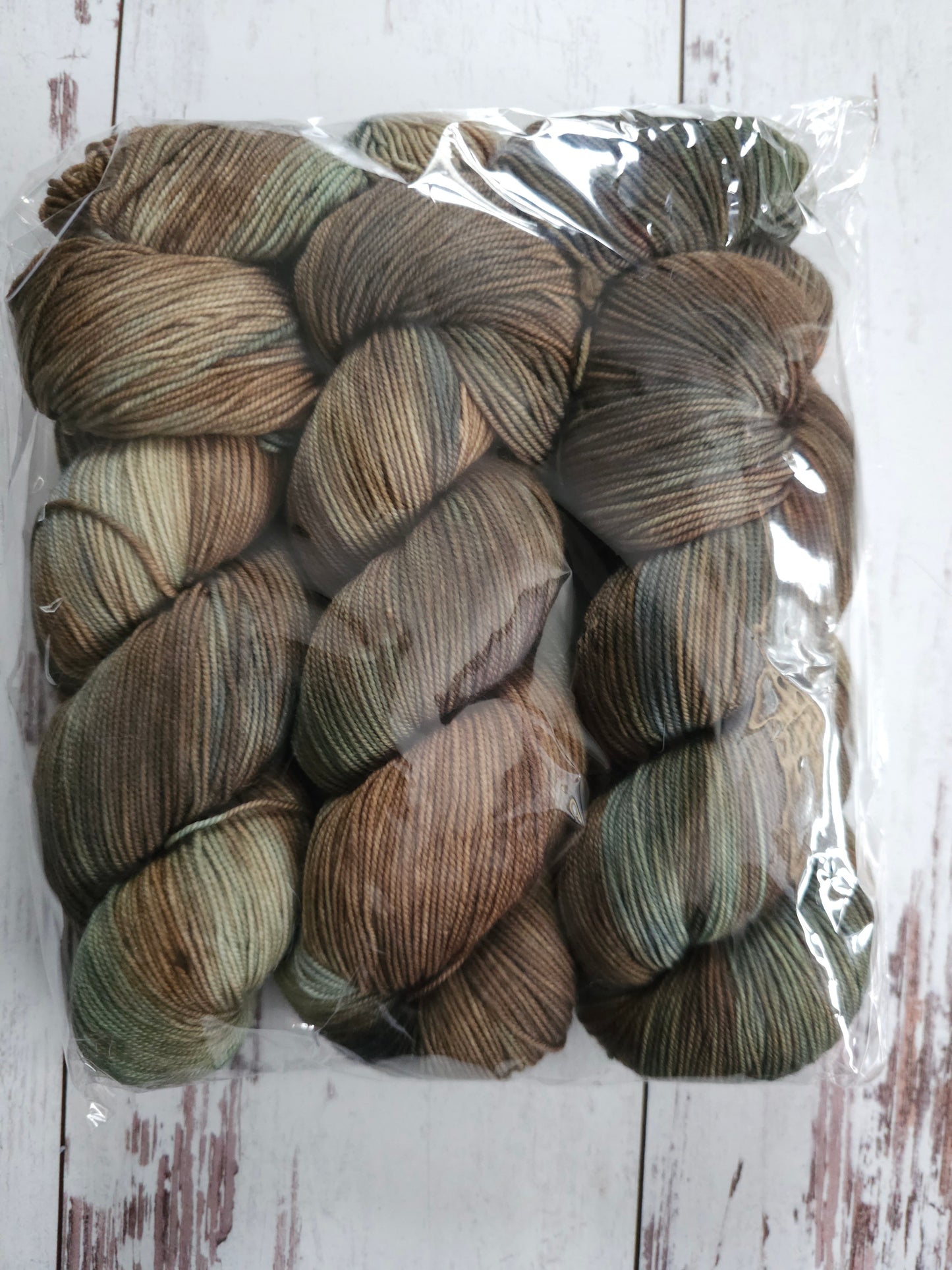 Flakes 115 (Fingering/Sport/DK - Abnormal Bases)