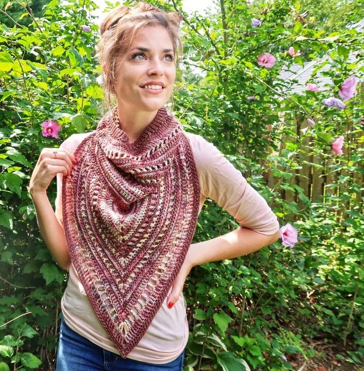 Boreal Bandana Cowl Kit (Yarn + Pattern)