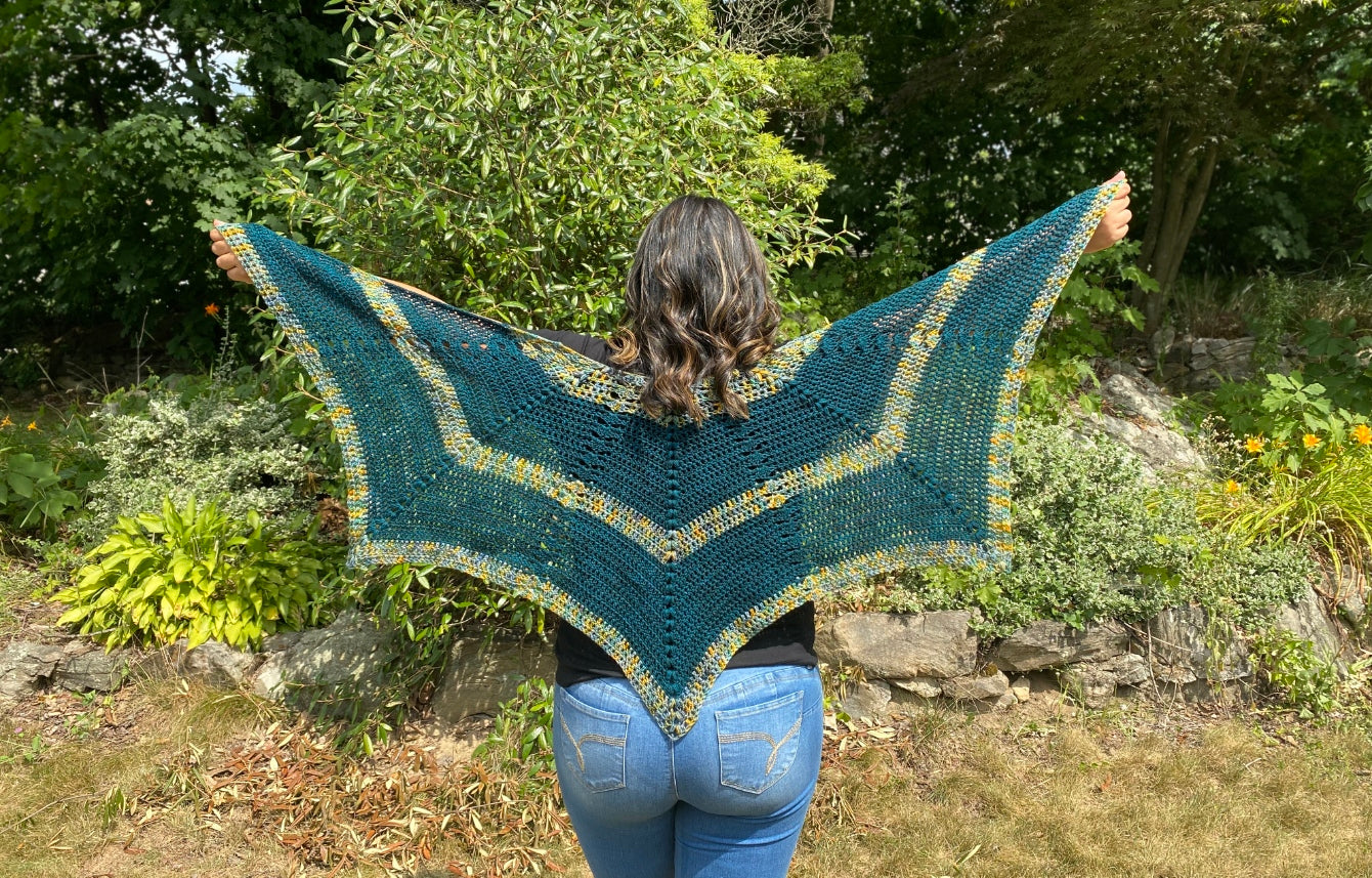 Pebbles and Shells Shawl Pattern (Crochet)