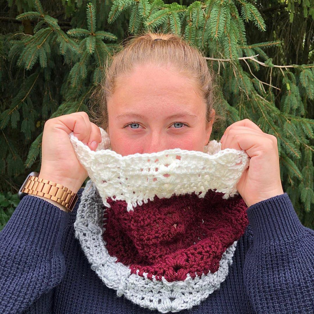 Pebbles and Shells Cowl Pattern (Crochet)